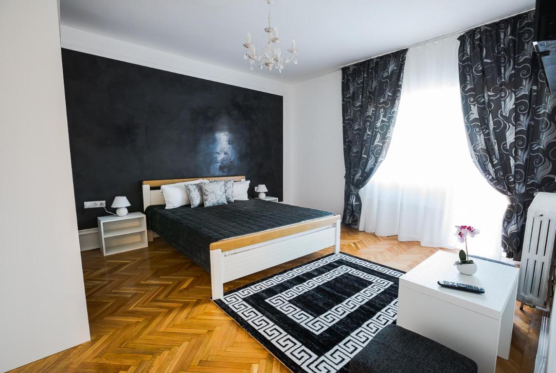 White Spacious Apartment Sibiu Exterior photo